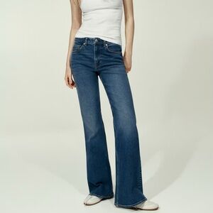 H&M Flared High Rise Jeans Denim Blue Stretch Retro Chic, US 6